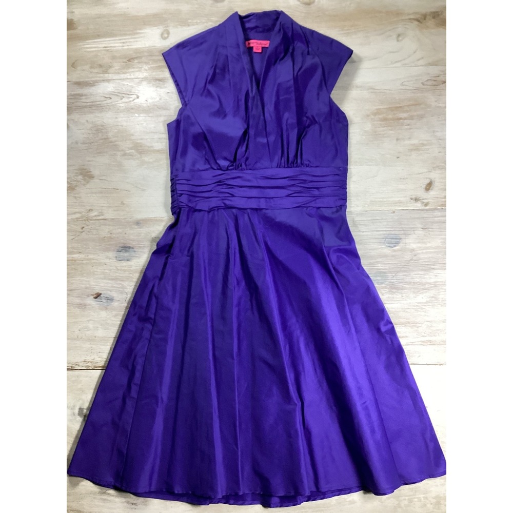 Betsey Johnson Purple Ruched Waist Fit Flare V-Neck Party Dress Womens Size 4